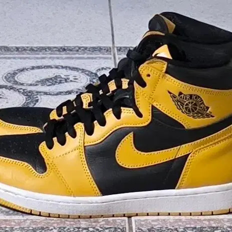[BUNJANG] Nike Air Jordan 1 High OG Fallen Men's US 10 / 나이키 조던1 하이 OG 폴른