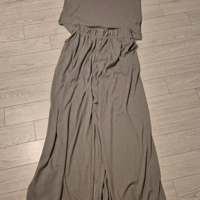[BUNJANG] Ribbed Knit Half-Sleeve Top and Wide Pants Set / 골지 트레이닝 세트 와이드팬츠