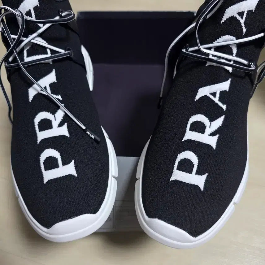 [BUNJANG] Prada Knit Sneakers / 프라다 스니커즈(니트 XY)(새상품)