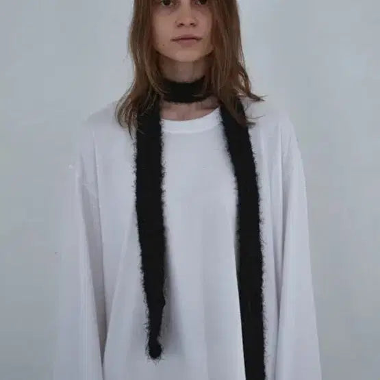 [BUNJANG] Nothing Everything Hairy Scarf Black / (새상품) 낫띵에브리띵 헤어리 스카프 블랙
