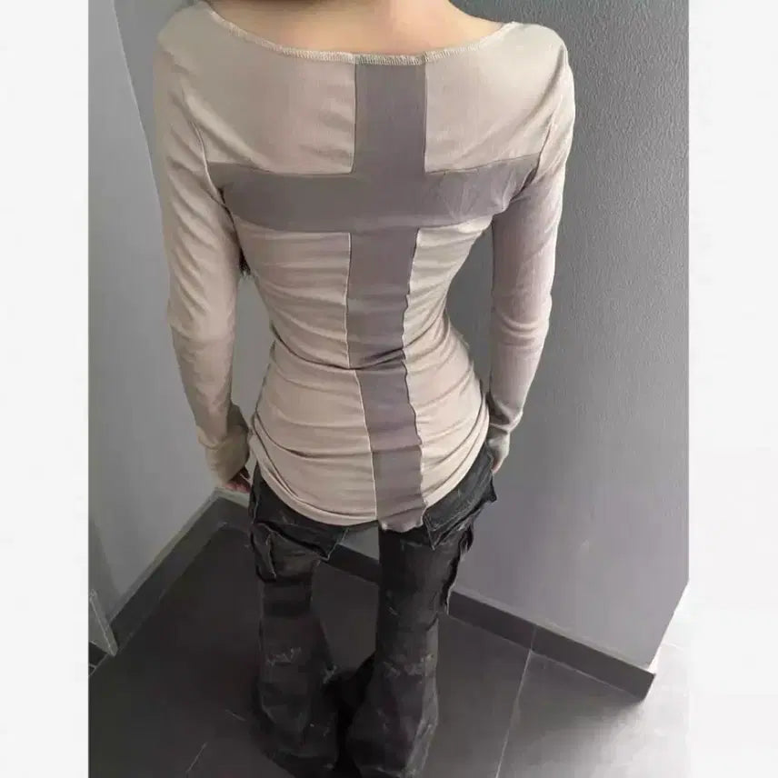 [BUNJANG] Cross Print Slim Fit Long Sleeve T-Shirt / 십자가 프린팅 슬림핏 긴팔 티셔츠