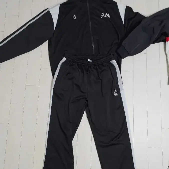 [BUNJANG] Lookism Cheonliang Training Set L Size / 외지주 천량 트레이닝 복