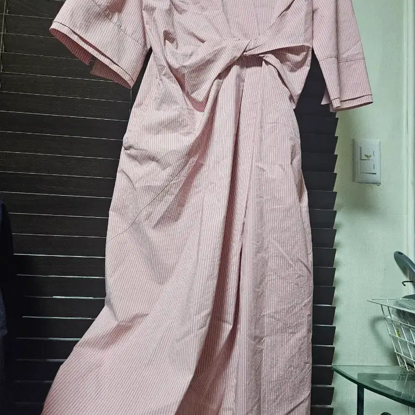 [BUNJANG] ON&ON Pink Stripe Wrap Style Long Dress / 온앤온 핑크 스트라이프 랩 스타일 롱 원피스