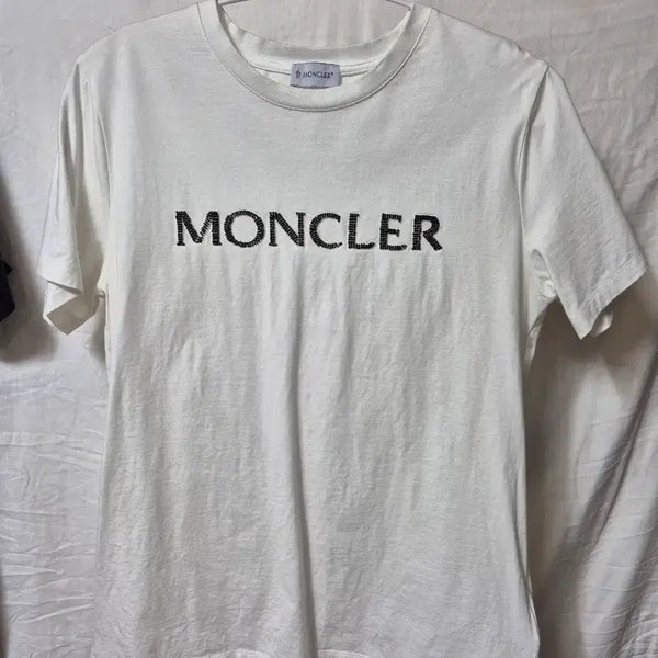 [BUNJANG] Moncler White Logo Short Sleeve T-Shirt / 몽클레어 화이트 로고 반팔 티셔츠