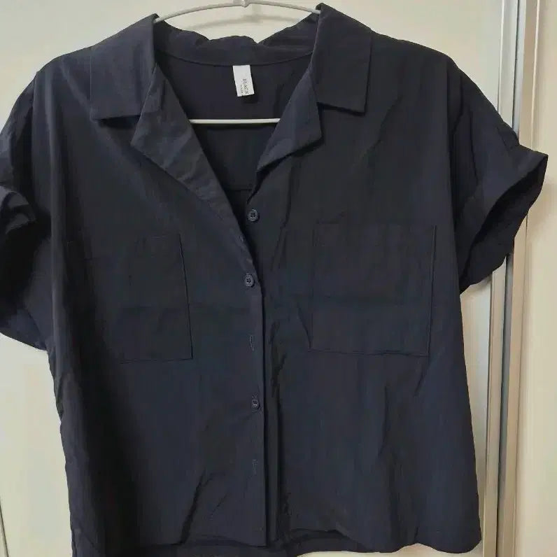 [BUNJANG] Black Short-Sleeve Shirt / 블랙 반팔 남방 셔츠