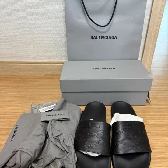 [BUNJANG] Balenciaga Logo Slides / 발렌시아가 슬리퍼 백화점 정품