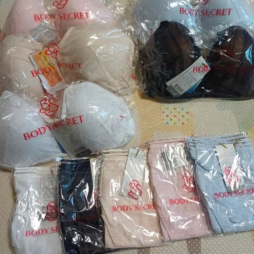 [BUNJANG] Body Secret Lingerie Set - Bra and Panty (New) / 새제품) 바디시크릿 속옷 5세트