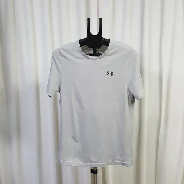 [BUNJANG] Under Armour Men's Running Performance T-Shirt / 언더아머 남성 러닝 기능성 반팔티셔츠 오일장 0331
