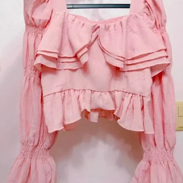 [BUNJANG] Pink Frill Detail Lovely Blouse / 러블리블라우스