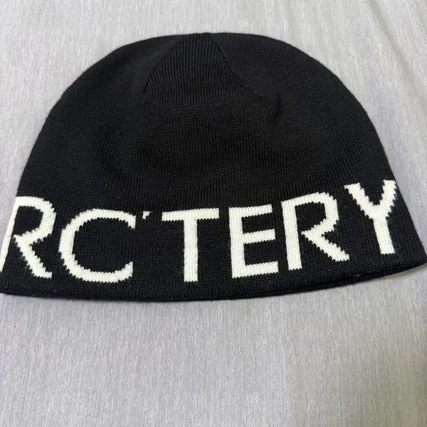 [BUNJANG] Arc'teryx World Head Toque Orca / 아크테릭스 월드 헤드 토크 오르카