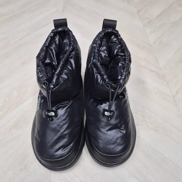 [BUNJANG] The North Face Women's Camp Bootie Short Black NS99Q56A / 노스페이스 블랙 패딩 룸슈즈