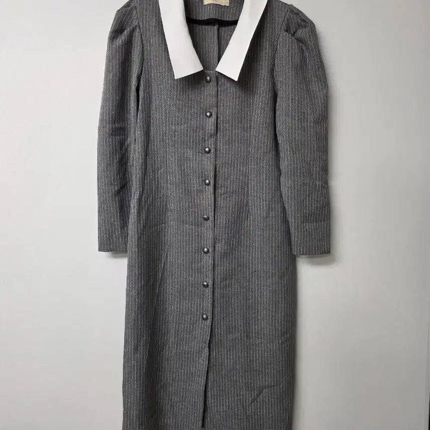 [BUNJANG] Gray Stripe Long Dress with White Collar / 회색 스트라이프 칼라 롱 원피스