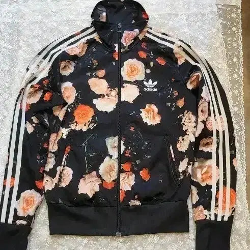 [BUNJANG] Adidas Flower Track Top Black Women's / 아디다스 플라워 트랙탑 블랙 여성