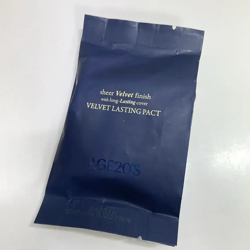 [BUNJANG] Age 20's Velvet Lasting Pact Refill 21 Light Beige / 에이지투웨니스 벨벳 래스팅 팩트 리필 21 라이트 베이지