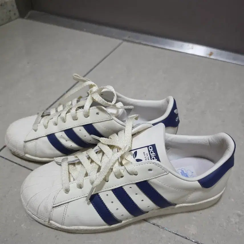 [BUNJANG] Adidas Superstar White/Navy Sneakers / 아디다스 슈퍼스타 흰/남 스니커즈