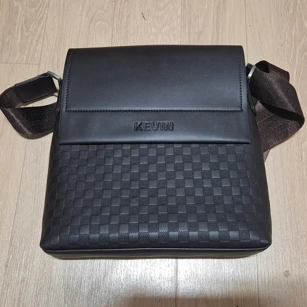 [BUNJANG] Men's Genuine Leather Crossbody Bag / 남성 가죽 크로스백(미사용품)