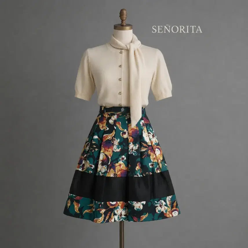 [BUNJANG] Senorita Flower Flare Skirt / 새상품 / 세뇨리따 플라워 플레어 스커트