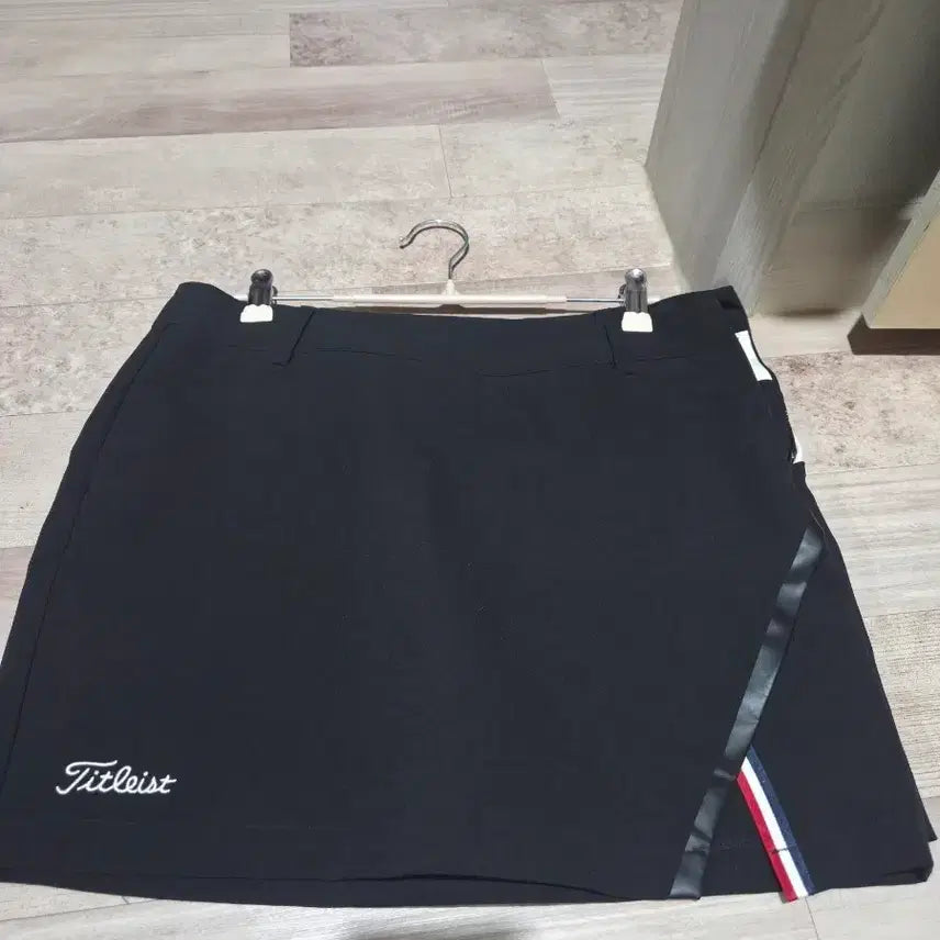 [BUNJANG] Titleist Black Golf Skirt / 타이틀리스트 블랙 골프 스커트