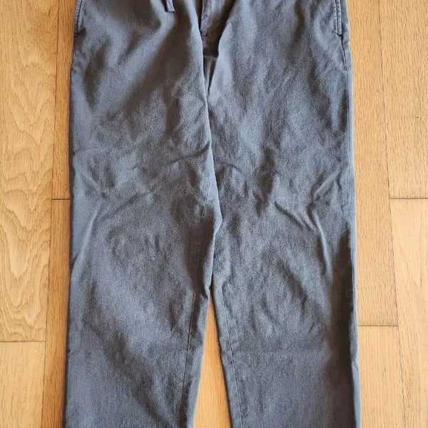 [BUNJANG] Uniqlo Dark Khaki Chino Pants S / 유니클로 다크 카키 치노 팬츠 S