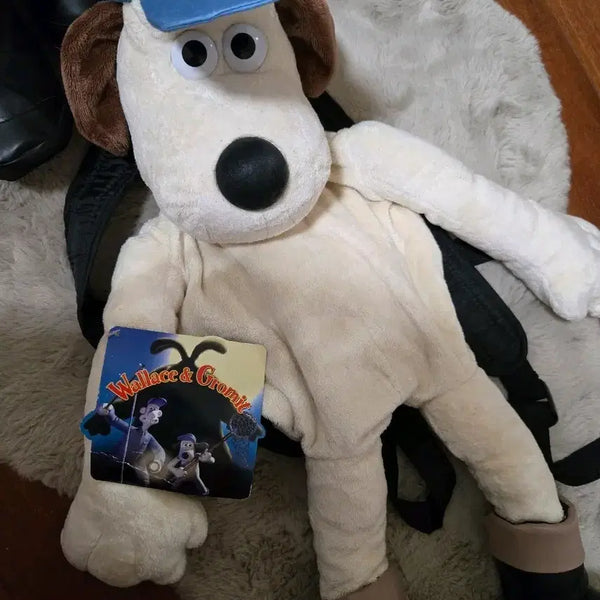 [BUNJANG] Wallace & Gromit Gromit Plush Backpack (New with Tag) / 급처)고전 월레스와 그로밋 그로밋 허치 인형 백팩 택있음 미사용 상태좋음