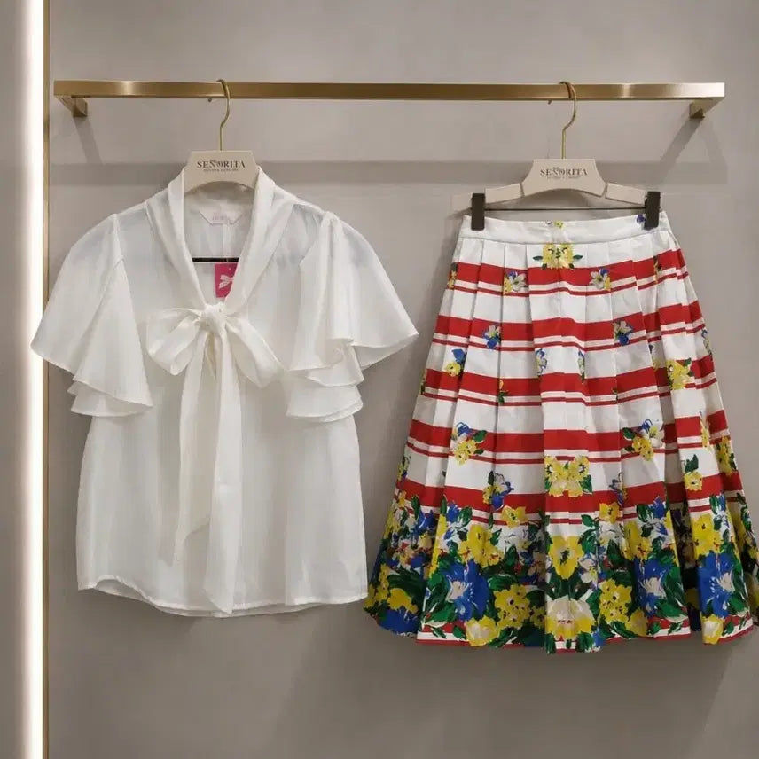 [BUNJANG] Señorita Flower Pleated Skirt - Linen Blend / 새상품 / 세뇨리따 플라워 플리츠 스커트 S