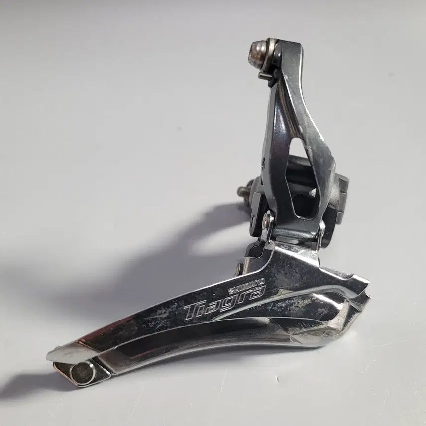 [BUNJANG] Shimano Tiagra FD-4700 Road Bike Front Derailleur Band Type / 시마노 로드 티아그라 FD 4700 앞드레일러 변속기 (1)