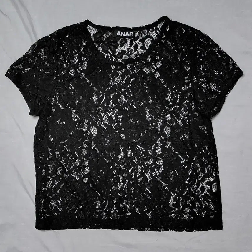 [BUNJANG] ANAP Black Flower Lace Short Sleeve Top (Sheer Layered) / [ANAP] 아납 블랙 플라워 레이스 반팔 탑 (시스루 레이어드)