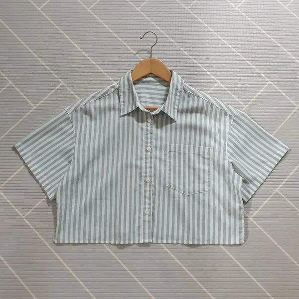 [BUNJANG] GU Stripe Cropped Short-Sleeve Shirt / L GU 지유 스트라이프 크롭 반팔 셔츠.셔켓