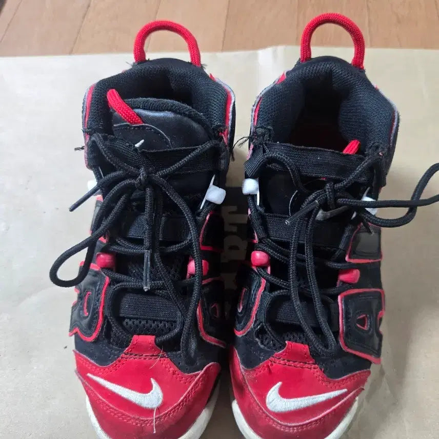 [BUNJANG] Nike Air More Uptempo Black/Red Sneakers Size 230 / 나이키 에어 모어 업템포 검빨 운동화 230사이즈