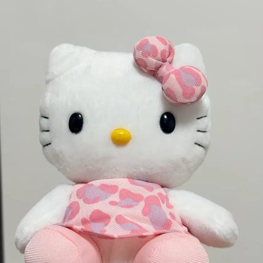 [BUNJANG] Sanrio Hello Kitty 2002 McDonald's Reversible Leopard Print Plush / 고전 키티 2002 맥도날드 호피 키티