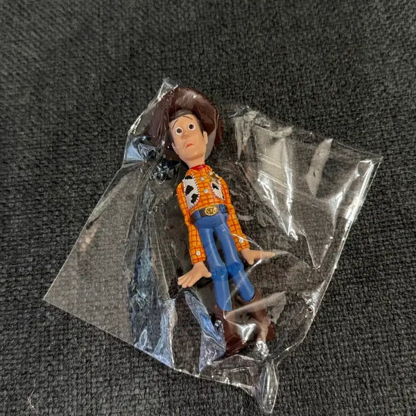 [BUNJANG] Toy Story Woody Figure (Missing Base) / 토이스토리 우디 피규어 팝니다 (발판없음)
