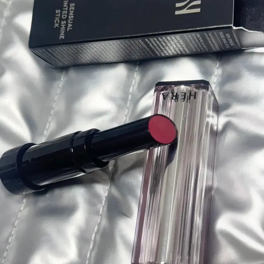 [BUNJANG] Hera Sensual Tinted Shine Stick 105 Boyish / (포장 O) 헤라 센슈얼 틴티드 샤인 스틱 105 보이쉬