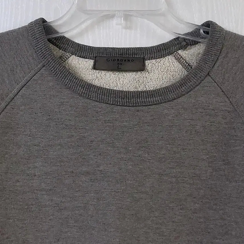 [BUNJANG] Gray Men's Sweatshirt (Size L) / (L) 그레이 남성 맨투맨 두번 착용