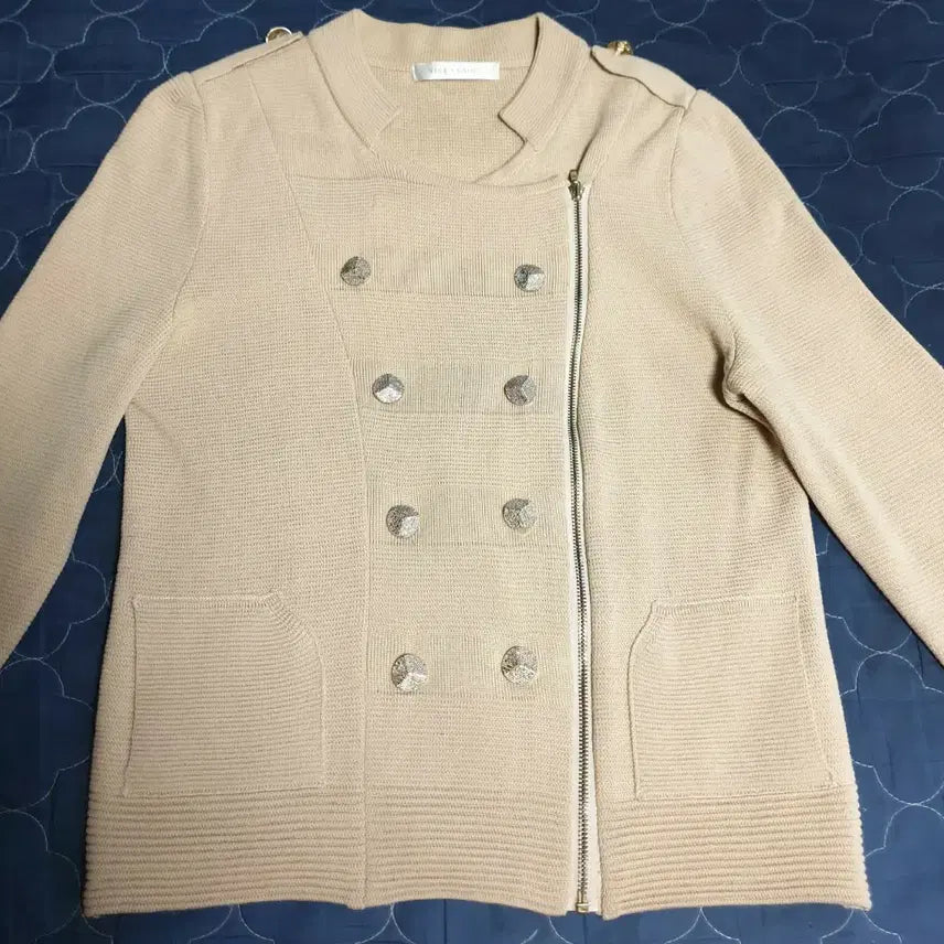 [BUNJANG] Nice Clab 10s Vintage Fitted Shoulder Detail Zip-Up Knit Jacket Beige / (빈티지) 나이스클랍 10s 딱붙핏 견장 사선 니트집업 자켓 베이지(S)