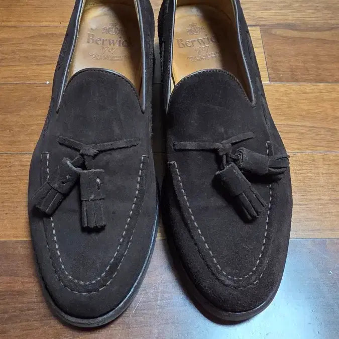 [BUNJANG] Berwick 8491 Suede Tassel Loafers / 버윅 8491 스웨이드 테슬로퍼