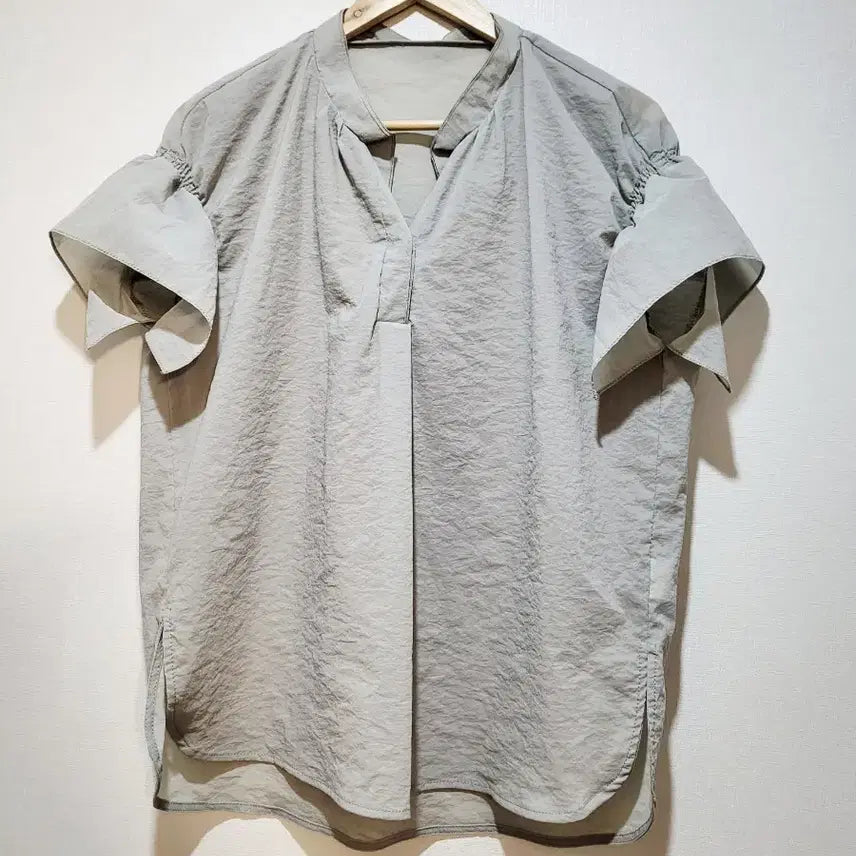 [BUNJANG] Women's Crisp Blouse / 여성 바스락블라우스