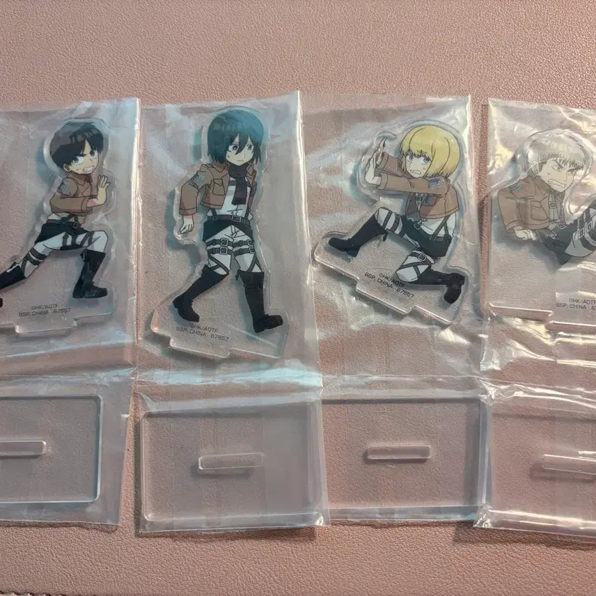 [BUNJANG] Attack on Titan Acrylic Stand Set / 일괄)진격의 거인 아크릴 스탠드 세트