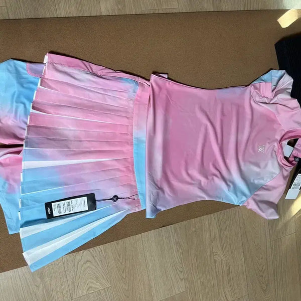 [BUNJANG] Anew Golf Women's Apparel Set (Top & Bottom) - Small / 어뉴 세트 스몰 새제품