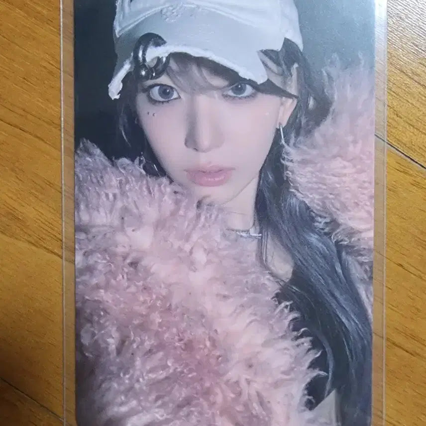 [BUNJANG] LE SSERAFIM Sakura EASY BeatRoad Lucky Draw Photocard / [판매] 르세라핌 사쿠라 이지 비트로드 럭드 포카