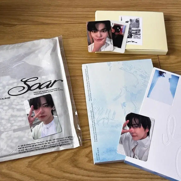 [BUNJANG] NCT Doyoung 2nd Album 'Soar' 3 Versions Bundle Set (Includes Photocard) / [일괄] NCT 도영 2집 Soar 앨범 3종, 포카 포함