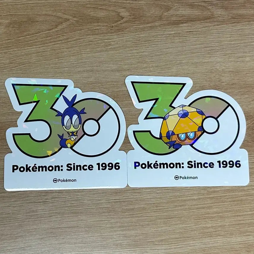 [BUNJANG] Pokemon 30th Anniversary Logo Sticker Set: Scatterbug & Spewpa / [포켓몬 30주년 기념 로고 스티커]두르지벌레, 레돔벌레