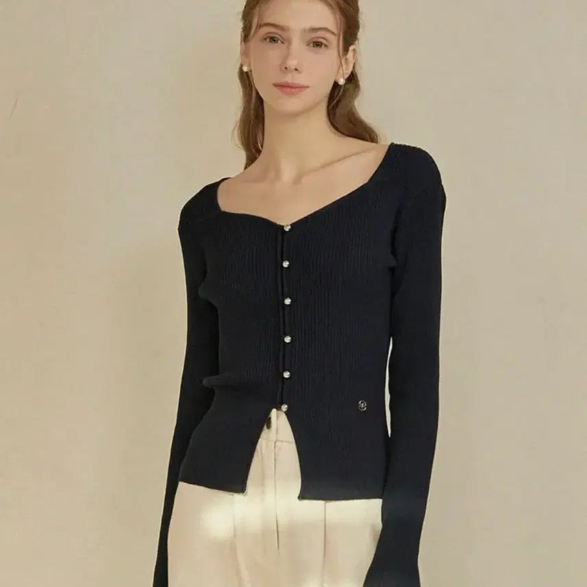 [BUNJANG] Michelline Bouquet Heart Neck Knit Navy / [새상품] 미케네 부케 하트넥 니트 네이비