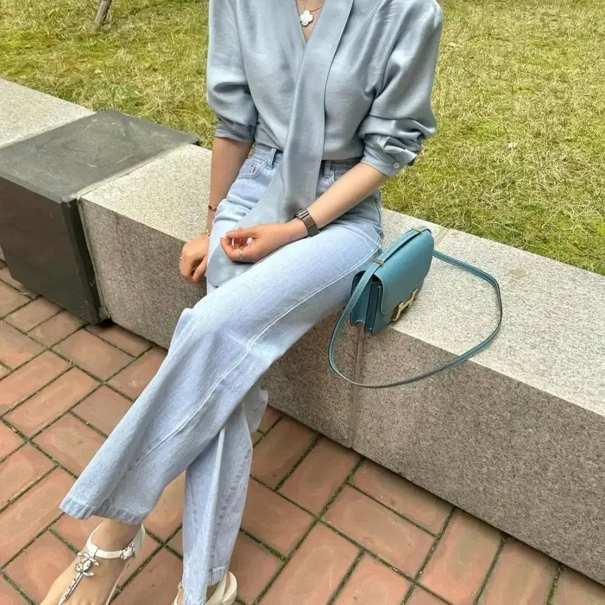 [BUNJANG] Jasmine K. Tie Blouse / 자스민케이 타이 블라우스s/시에 오르 유메르 라밤바룸 그레이룸 어라운드율