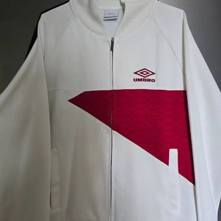 [BUNJANG] Umbro White Red Track Jacket / 엄브로 화이트 레드 트랙 자켓