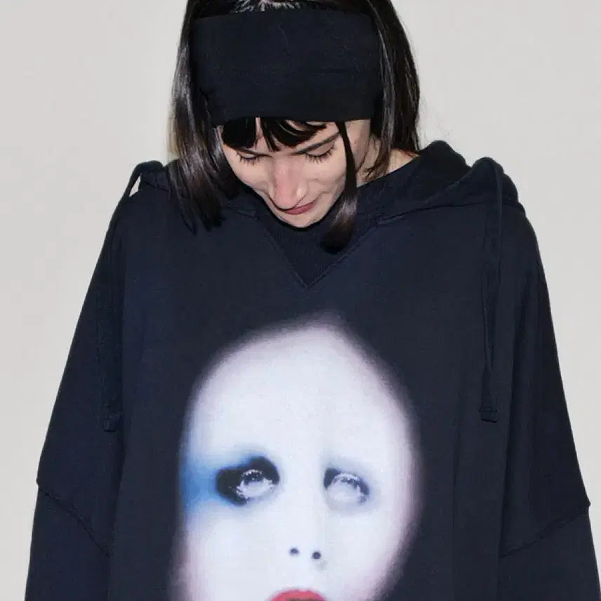 [BUNJANG] Vaquera Giant Graphic Print Hoodie M / Vaquera 바퀘라 자이언트 그래픽 프린트 후드 M