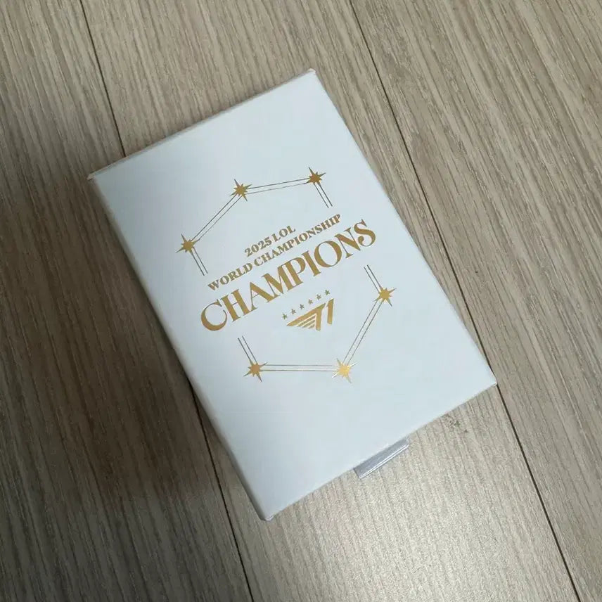 [BUNJANG] T1 Worlds 2023 Championship Commemorative Brick Figure (Doran) / 25 T1 티원 월즈 우승 기념 브릭 피규어 정가이하 양도 (도란)