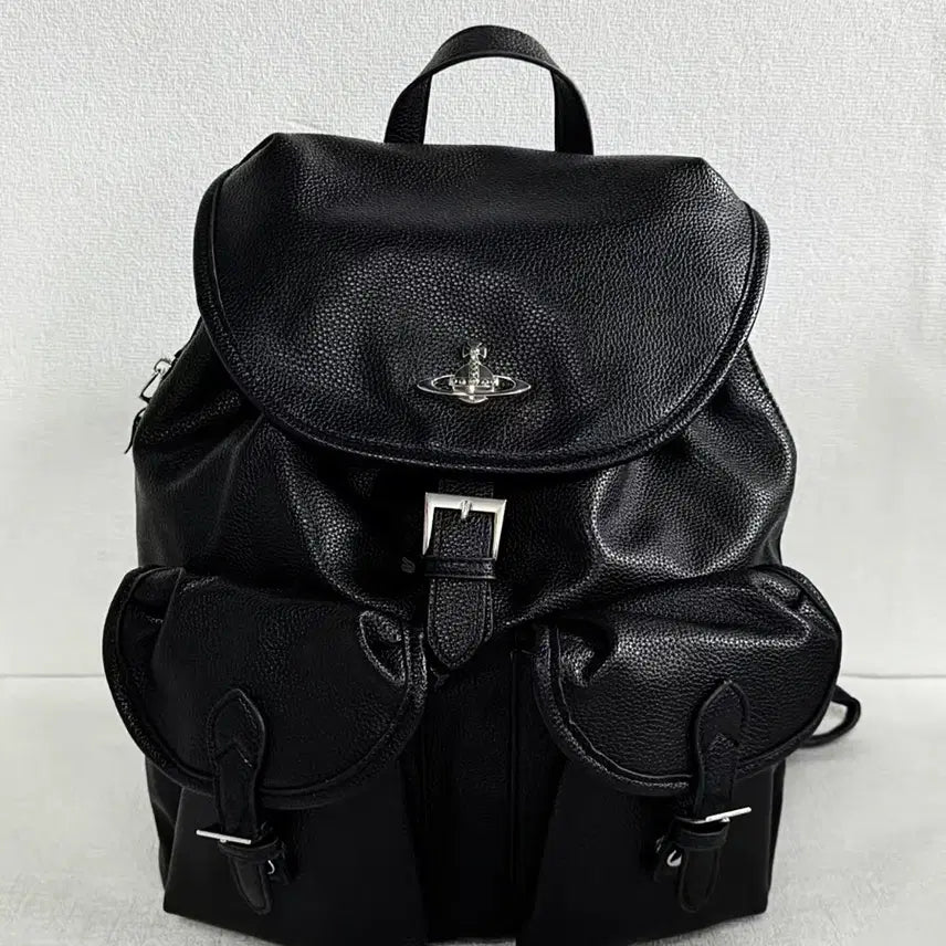 [BUNJANG] Vivienne Westwood Crocodile Leather Backpack - Black, Silver Hardware / 비비안웨스트우드 백팩 블랙 악어가죽 은장