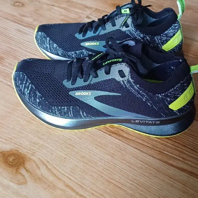 [BUNJANG] Brooks Levitate 4.0 Running Shoes 250mm / 브룩스 레비테이트 4.0 런닝화 250mm