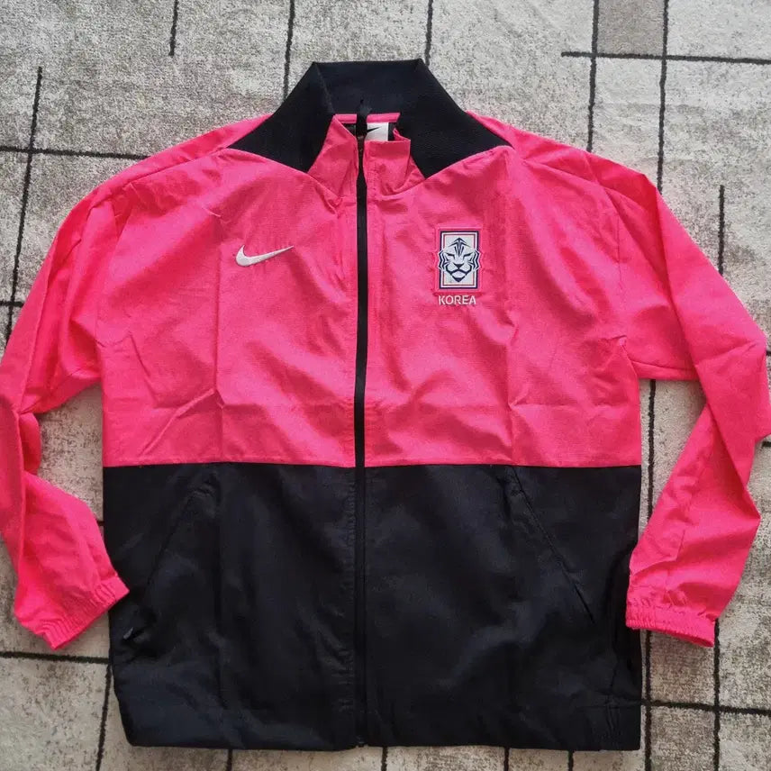 [BUNJANG] South Korea Women's National Football Team Windbreaker Pink Size L / [새상품]대한민국 여성 축구 국가대표 바람막이 핑크 사이즈 L