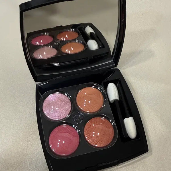 [BUNJANG] Chanel Les 4 Ombres 4-Color Eyeshadow Palette / (새상품) 샤넬 레 꺄트르 옹브르 4색 아이섀도우 팔레트 팝니다!